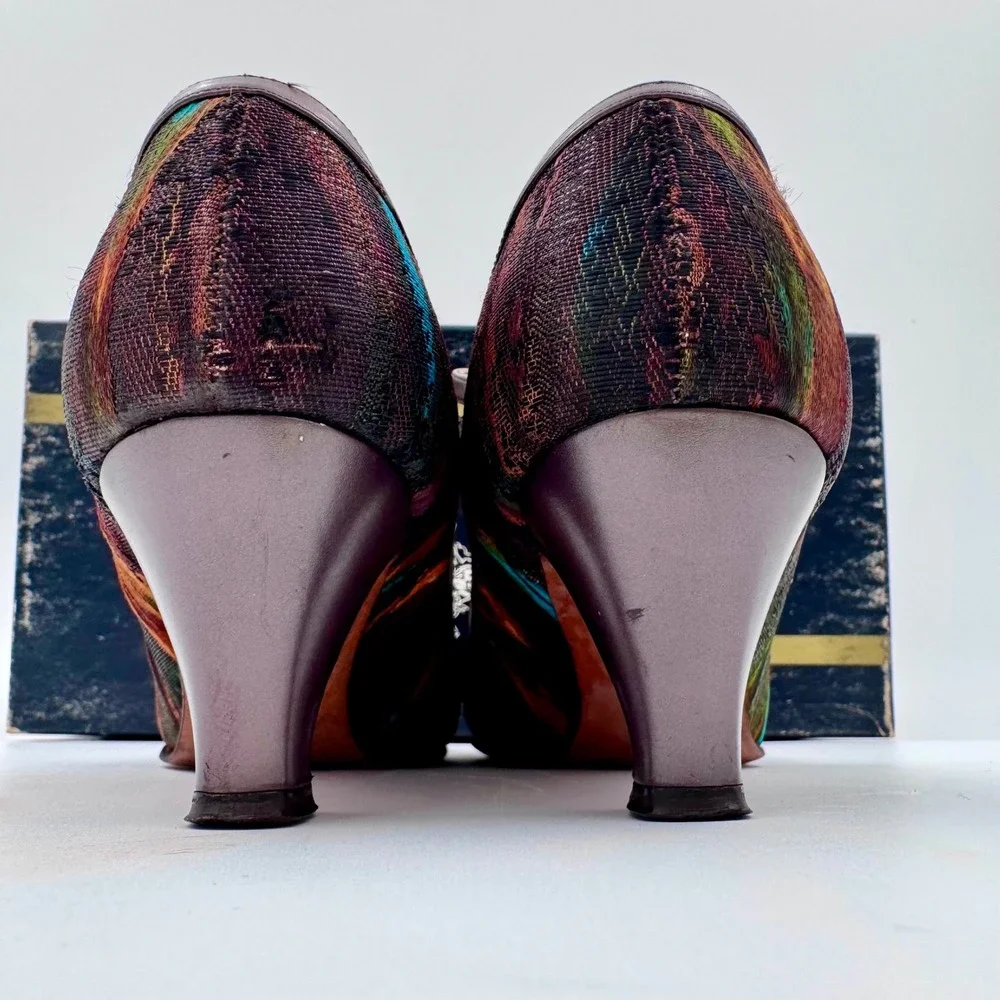 True Vintage 40s/50s Johansen Mary Jane 6N Rich Tapestry Heels w/ Box
